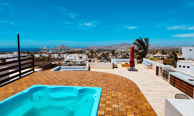 El Tezal House | Ocean-View Rooftop Oasis- Pool, Hot Tub, Fire Pits, 5 minutes to beach & DT Cabo