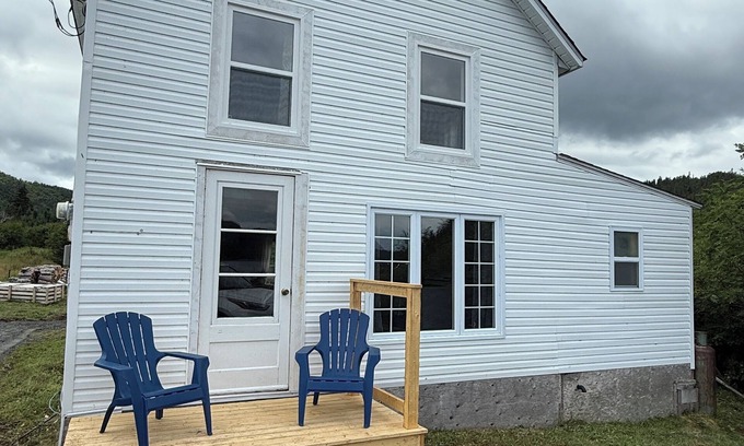 Fortune Harbour House | Ocean view saltbox style house