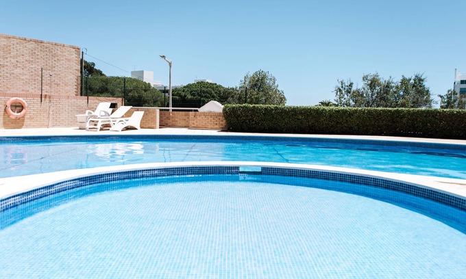 Ameijeira Apartment | Ocean view, spacious, Family Apartment with Pool, 5 min walk to beach