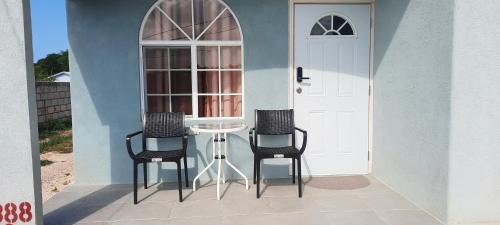 Discovery Bay Apartment | Ocean view with free beach access, pool and water park