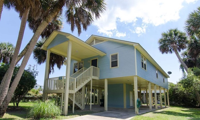 Edisto Island Cottage | OCEAN VIEWS and Best Beach Access @ Pelican Alley on Edisto Beach.