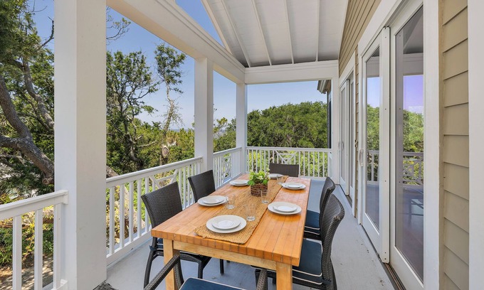 East Beach House | Ocean Views from this Beautiful Home with Swimming Pool. Great for Small Families!