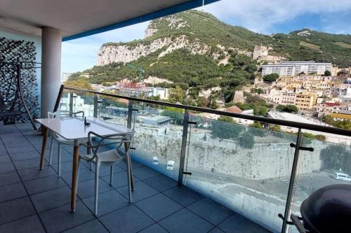 Gibraltar Apartment | Ocean Village Apartment in Gibraltar