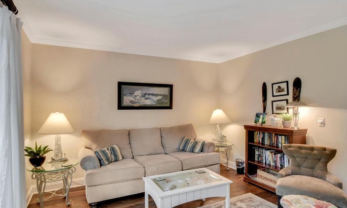 Demere Park House | Ocean Walk B-4