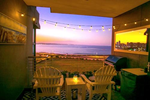 Durban Point Apartment | OCEAN WHISPER I - Back up power, 2 Adults & 2 Kids, Sea facing