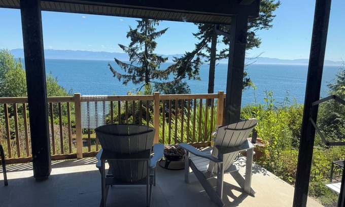 Juan de Fuca Electoral Area Condo | Oceanfront/1 bedroom condo/French Beach, 3 acre secluded rain forest/nrural calm