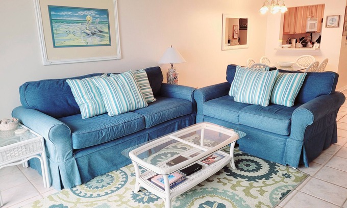 Crescent Beach Condo | Oceanfront 2 Bedroom Townhouse Summerhouse 260