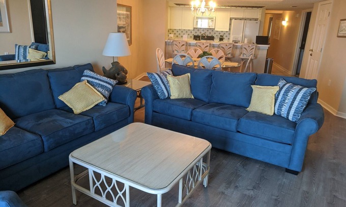 Ocean Drive Condo | Oceanfront 4 bedroom 3 bath Condo/Great Rates