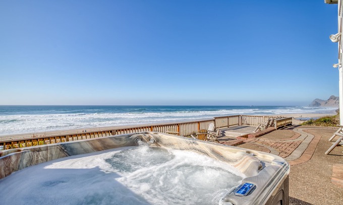 Roads End House | Oceanfront 5 Bed/5 Bath Roads End Victorian Beauty- SandeCastle