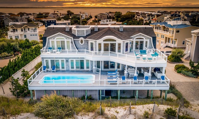 North Beach House | Oceanfront 7000 sq ft home, 6ensuite bedrooms, heated pool, outdoor deck/kitchen