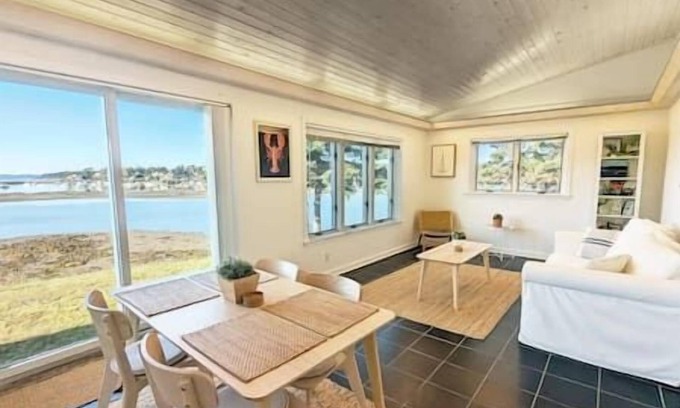 Bass Harbor House | Oceanfront Acadia Cottage With Rocky Beach