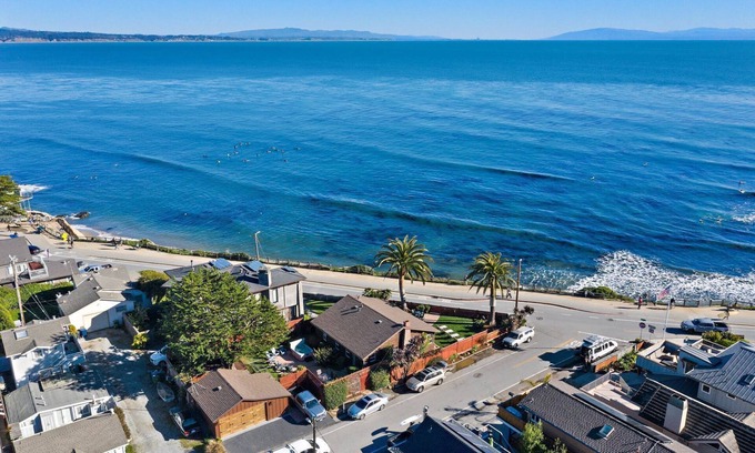 Opal Cliffs House | Oceanfront Beach Bungalow at Pleasure Point Surfing Beach!