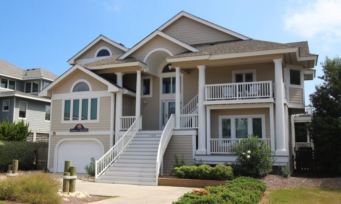 Corolla Light House | OCEANFRONT, Comm Pools, Ocean Views, 102, Summers Getaway