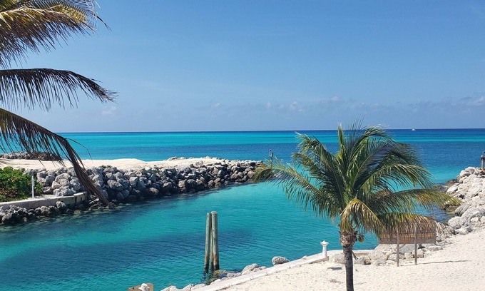 Bimini Islands Condo | Oceanfront Condo