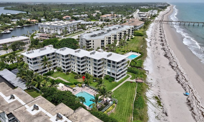 Central Beach Condo | OCEANFRONT CONDO - GROUND FLOOR! ONLY 59 Steps to Private Beach, 23 to the Pool.