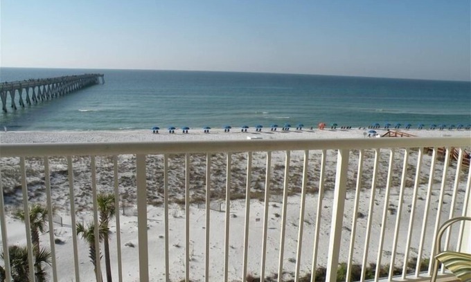 Navarre Beach Condo | Oceanfront Condo. Sept 27 - Oct 4 avail. Reduced Rate. Umbrella Service Included