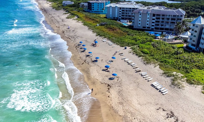 Stuart Condo | Oceanfront Condo- Stuart in beautiful Hutchinson Island Florida