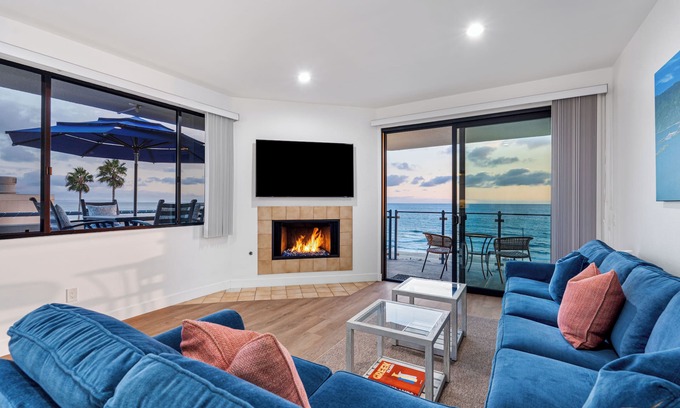 Carlsbad Condo | Oceanfront Condo with Large Patio and Full Sea View in Carlsbad, CA