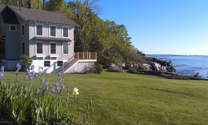 Pond Cove Cottage | Oceanfront Cottage with Spectacular Views of Casco Bay