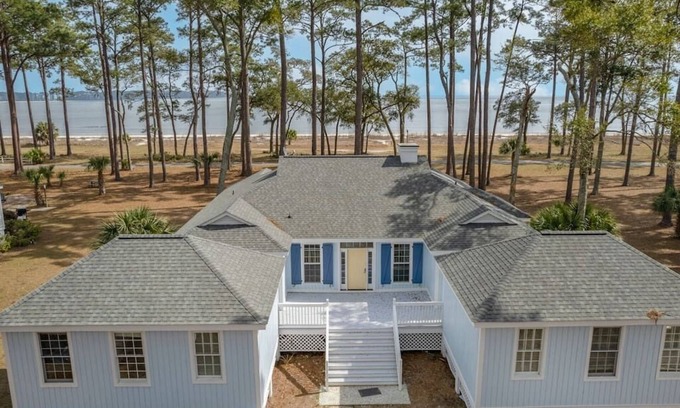 Melrose on the Beach House | Oceanfront Dream on Daufuskie: 6BR Beachfront Home