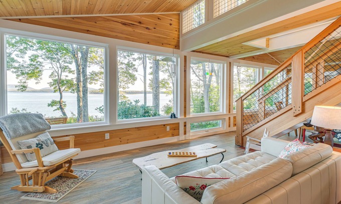 Marlboro House | Oceanfront Frenchman Bay Home: Stunning View!