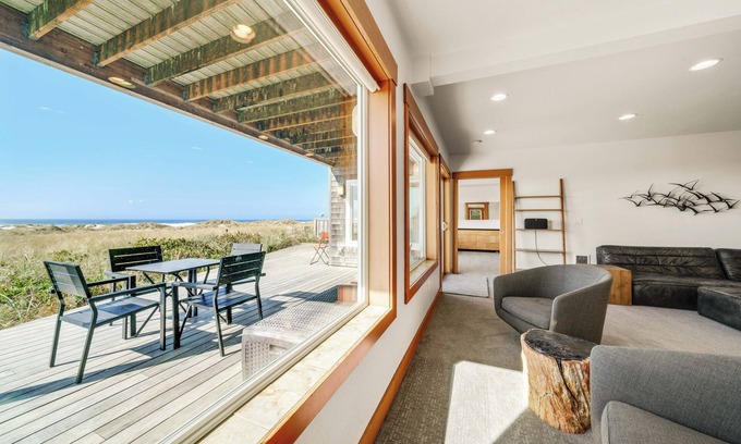Manzanita House | Oceanfront Getaway MCA#1236-Gorgeous duplex home right on the beach. DOGS ok.