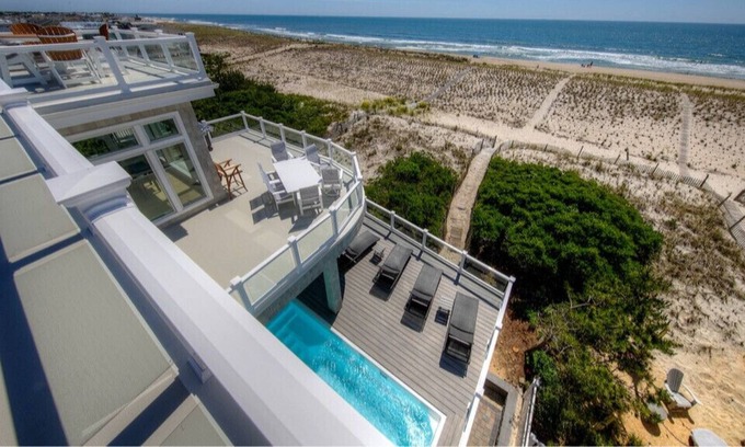 South Beach Haven House | Oceanfront Home Complete With Every Amenity ~ Tesla Charger