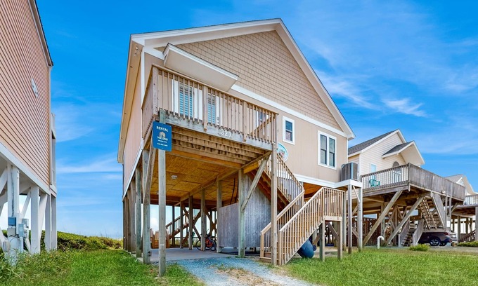 Holden Beach House | Oceanfront home with washer/dryer and private walkway to the beach