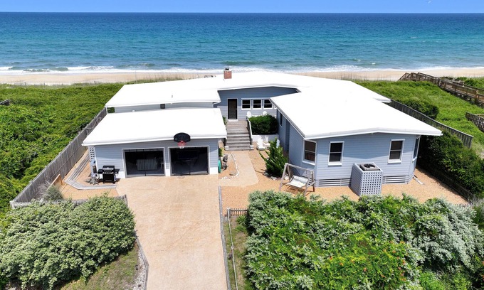 Southern Shores House | OCEANFRONT, Hot Tub, Private Beach Access, SS9, Aries