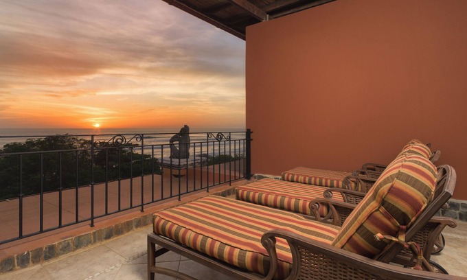 Playa Langosta Condo | OCEANFRONT LUXURIOUS 2 LEVEL PENTHOUSE OUTSTANDING VIEWS 5 STAR 3BR 3.5 BATHS