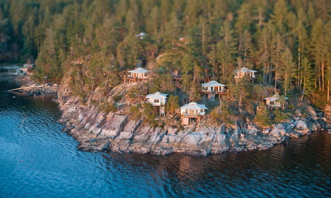 Halfmoon Bay Apartment | Oceanfront Luxury Tenthouse A