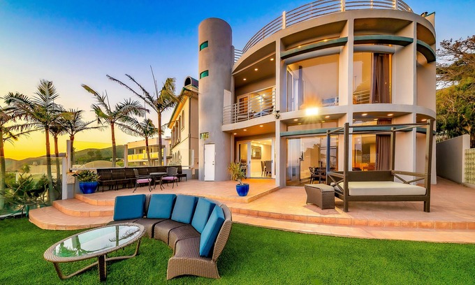 Malibu House | Oceanfront luxury home w/sunset views, enclosed patio, gas grill, and balconies