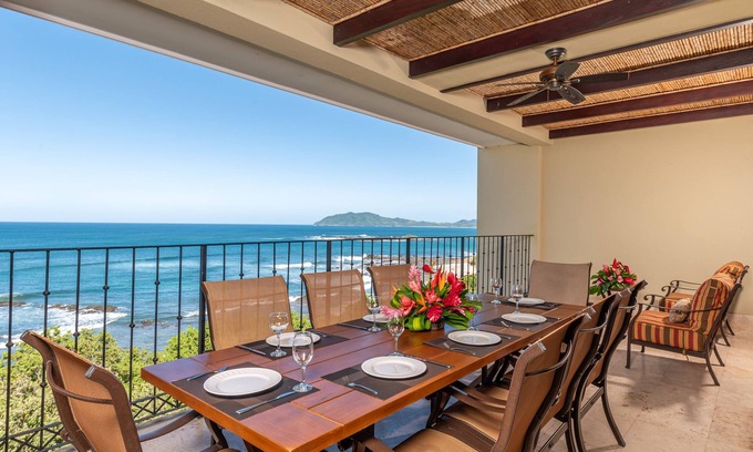 Playa Langosta Condo | OCEANFRONT LUXURY PENTHOUSE - UNMATCHED VIEWS & COMFORT - 2 LEVELS OF ELEGANCE