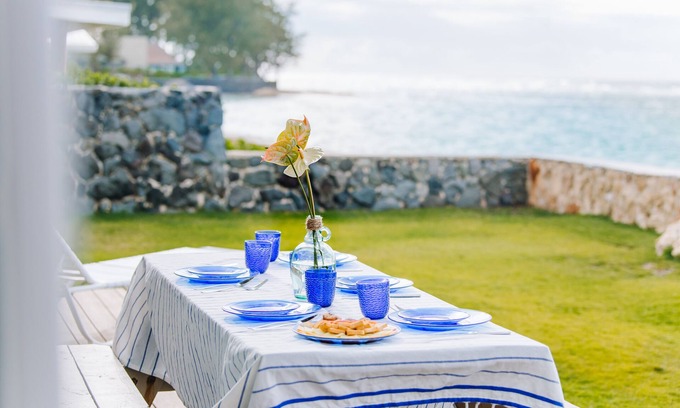 Waialua House | Oceanfront Mokuleia Home with Stunning Views