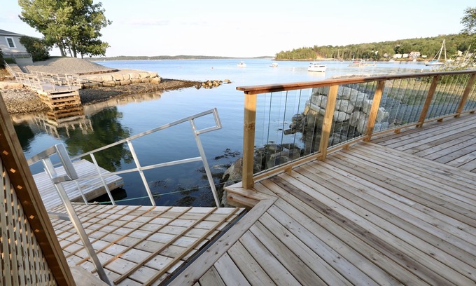 Halifax House | Oceanfront Oasis in Halifax with Boathouse, Wharf & Rec Park 5min to City Centre