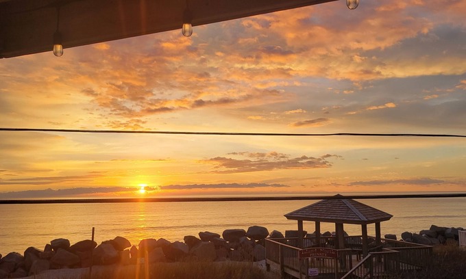North Carolina Coast Condo | Oceanfront, Pool, Pet-friendly, First Floor, Next to restaurant and Tiki Bar.