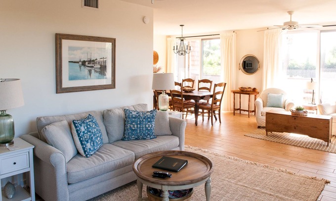 West Beach Village Villa | Oceanfront Premium Villa, 2BD/2BA master suites, Pool access, Resort Privileges