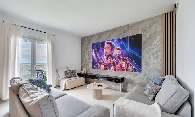 Puerto Banus Apartment | OCEANFRONT/QUIET/TERRACE SEA VIEWS PENTHOUSE RECENTLY DECORATED/BBQ