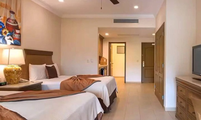 Loreto Apartment | Oceanfront Resort Luxury Studio at Villa del Palmar Loreto