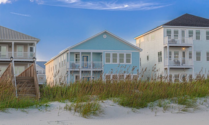 Crescent Beach House | Oceanfront Spectacular ViewsDecksHugePool/Spa/Theater Room/Game/Large Kitchen