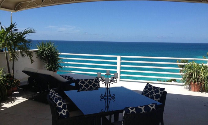 Maho Condo | Oceanfront Spectacular Penthouse W/Spacious Rooftop Terrace, Cupecoy Beach