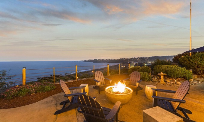 Harbor House | OCEANFRONT Split Level Beach home with hot tub and game room!