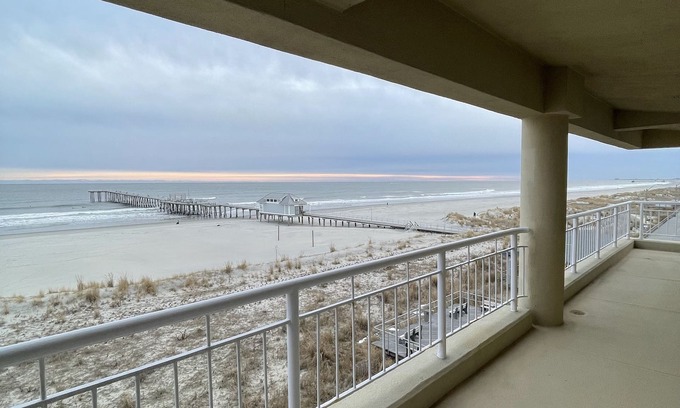 St. Leonard's Tract Condo | Oceanfront Studio steps away from Ventnor City Beach