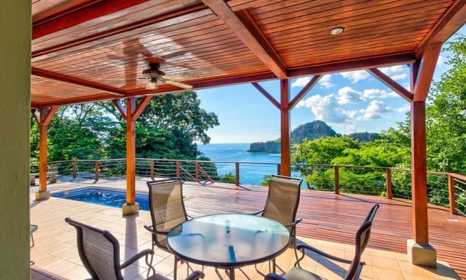 La Vista House | Oceanfront treehouse home w/private pool, deck, near beach