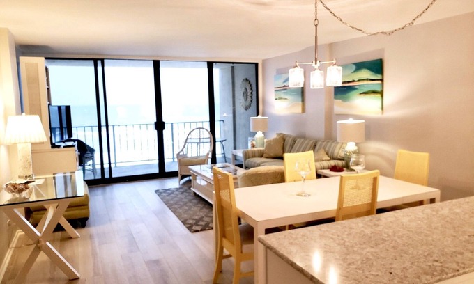 Wrightsville Beach Condo | Oceanfront, Updated condo, 2-Bedroom, 6th floor, The Islander
