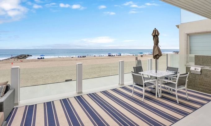 West Newport Villa | Oceanfront Upper Unit in Duplex! Incredible Views!