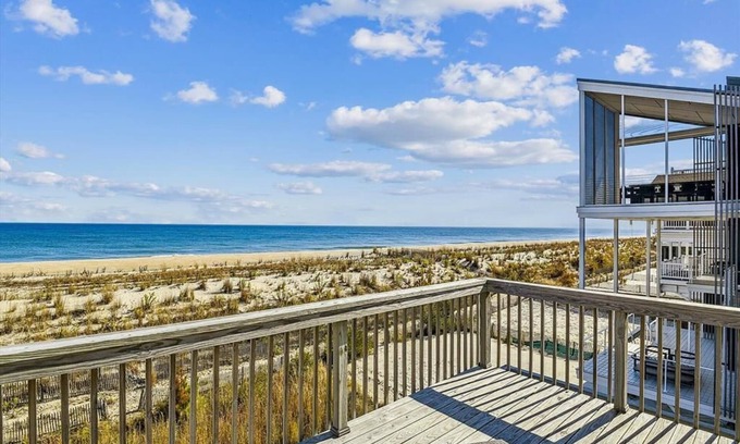 South Bethany Harbor House | Oceanfront House in South Bethany w/Deck Views