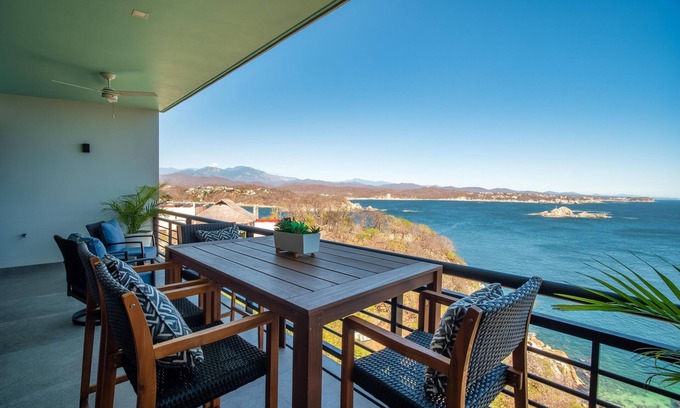 Santa Maria Huatulco Condo | Oceanfront with private rooftop terrace & amenities