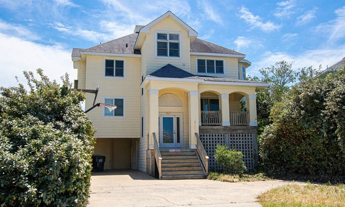 Ocean Hill House | Oceanside, 5 BRs, Community Amenities, Keyless Entry, VOH2, Corolla Del Mar
