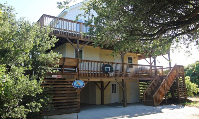 Tuckahoe House | Oceanside, 5 BRs, Pool, Hot Tub, Close to Beach Access, T10, Surf N Duck